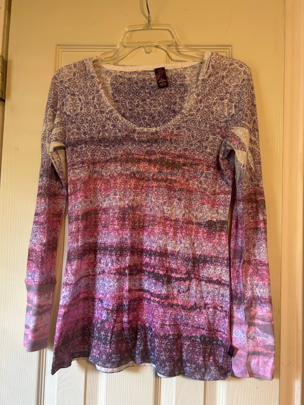 2/$25, 3/$30 Prana purple pink hoodie top